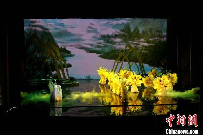 刘进荣：曾是越战侦察兵，复员后杀人当土匪，最终身中40多枪而亡